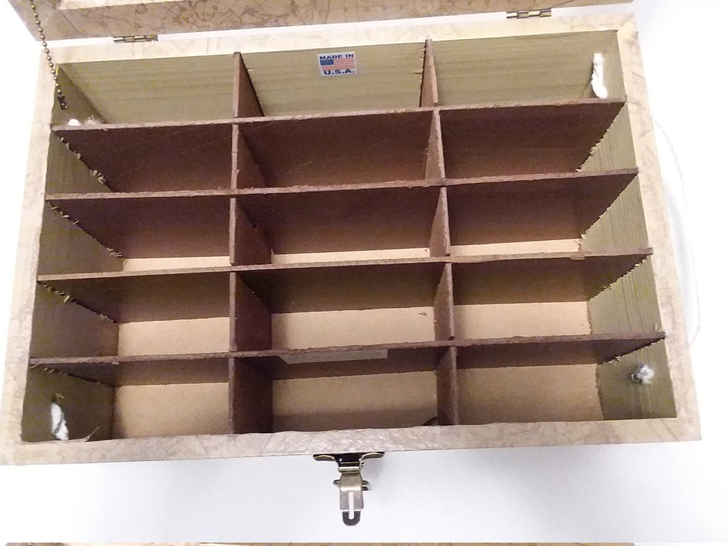Seed Box Magellan | Handcrafted Recycled wood and Glass | Environmental Friendly garden accessory