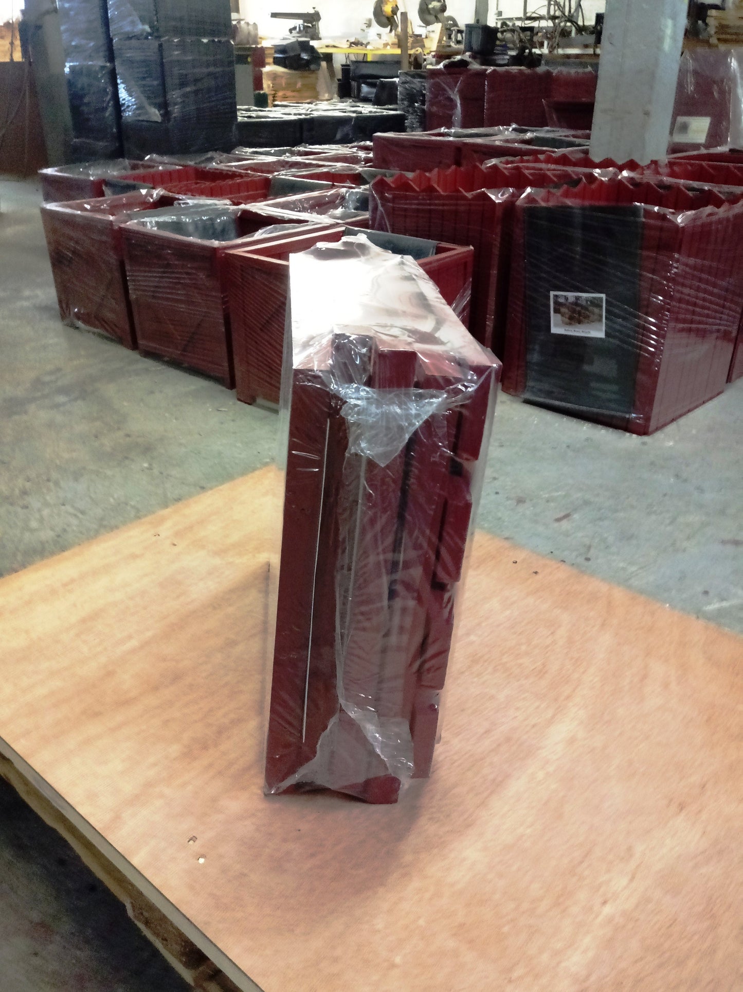 Planter Recycled wood diamond pattern 17" X 17" X 15"