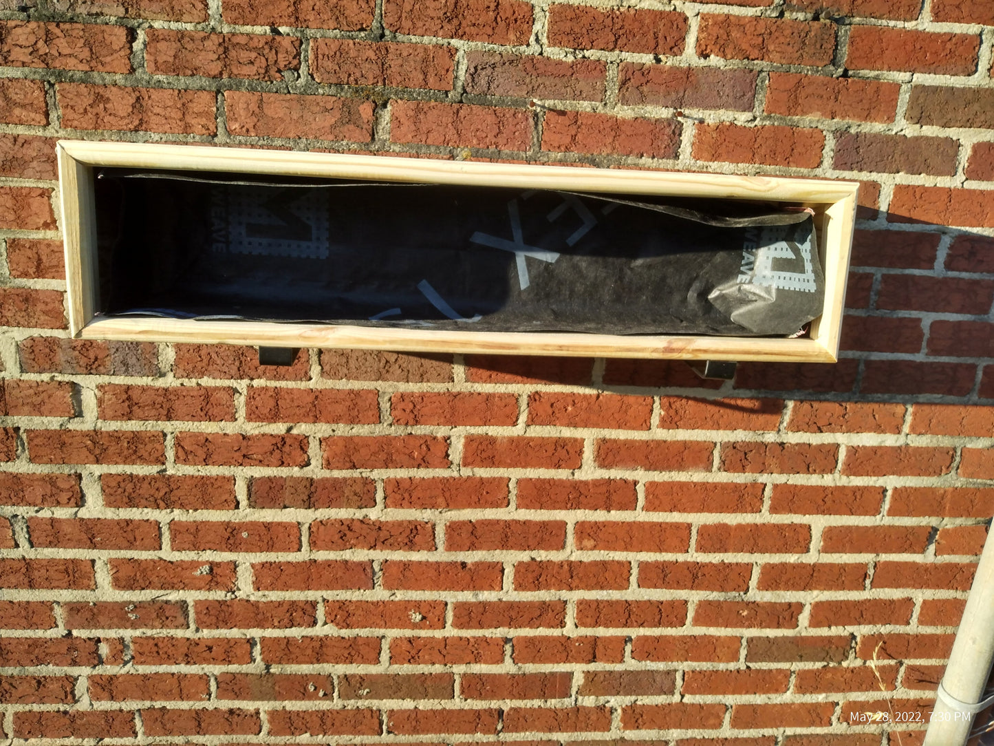 Window box, wood diamond pattern