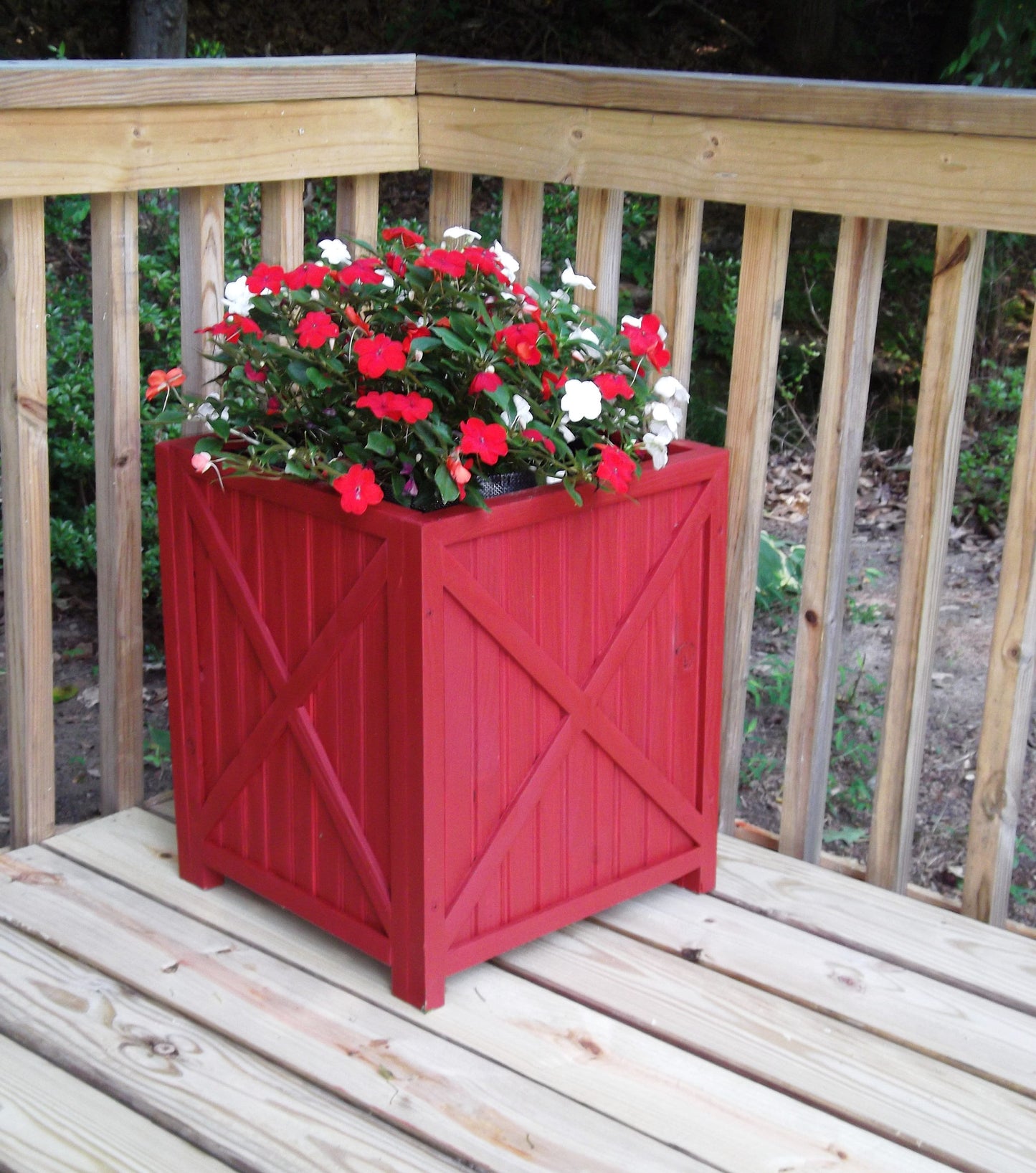 Planter  20 " XL  Big Cross Buck Planter