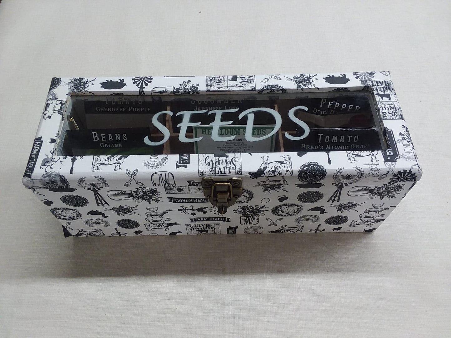 Seed Box "Winston" Small