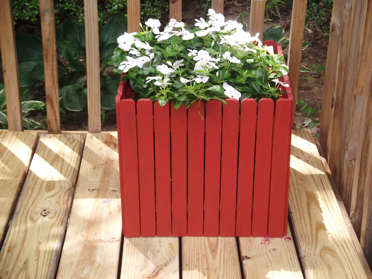 Planter Recycled Wood   15" Rounded Top Picket