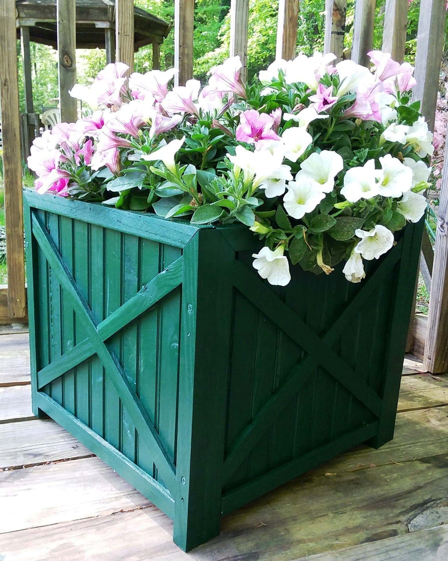 Planter 15" cross buck pattern