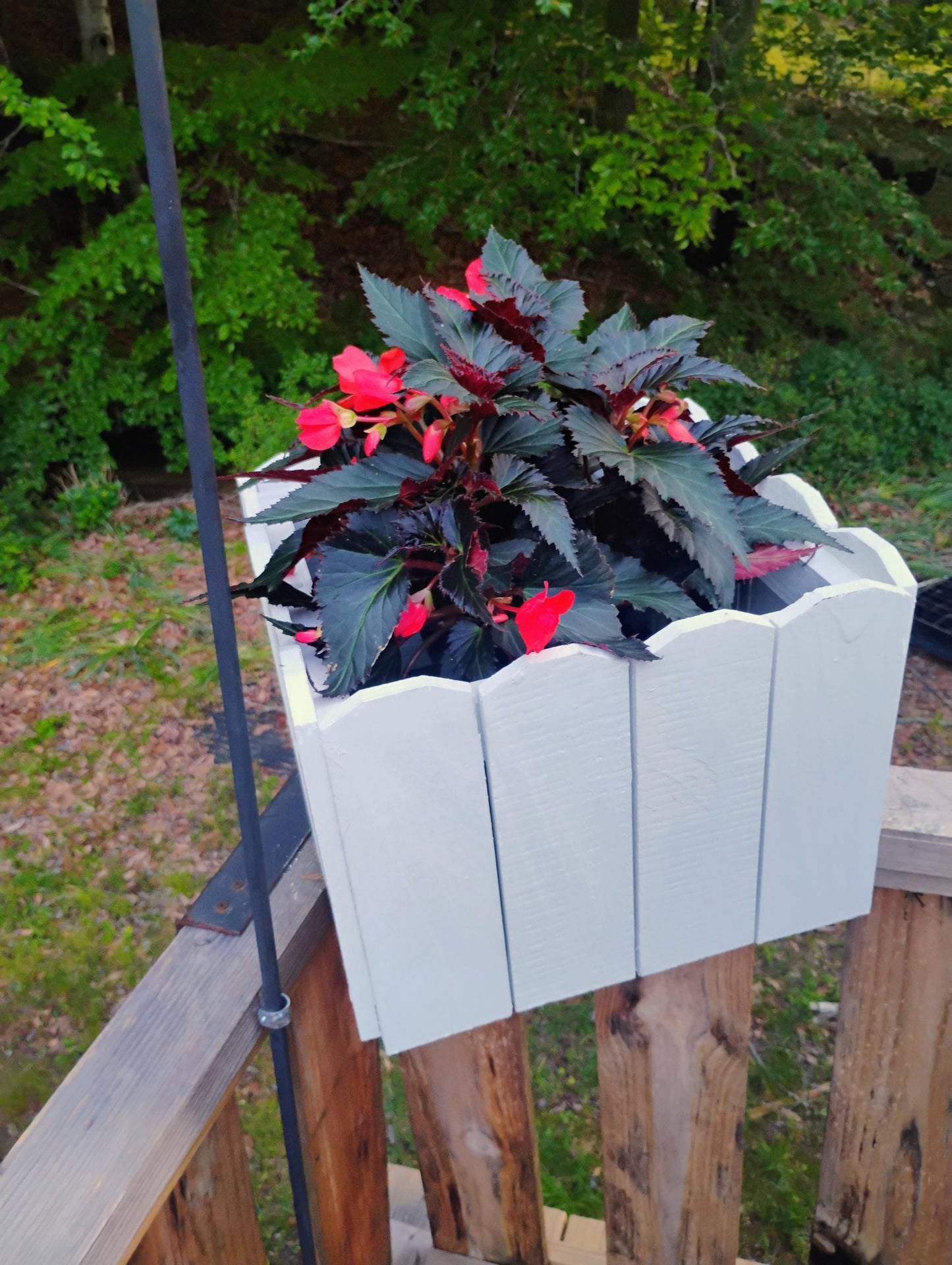 Planter wood 13" Dog Ear picket, tabletop or hang, recycled wood