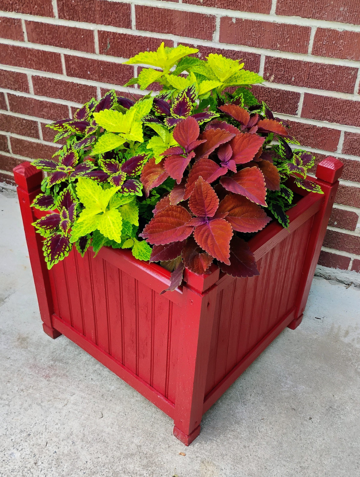 Cambridge Planter 18" X 18"